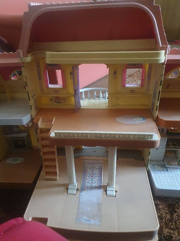 imported  used doll house 3