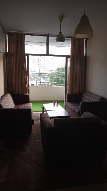 3 Bed DD flat for Rent Block 13 Gulistan e Johar 4