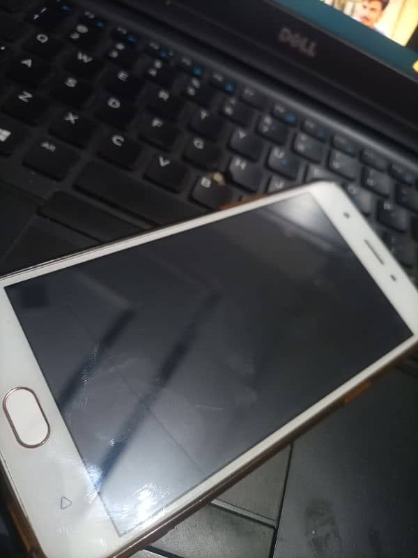 Oppo A51 0