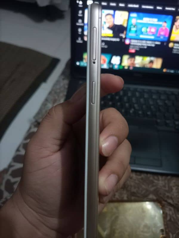 Oppo A51 4