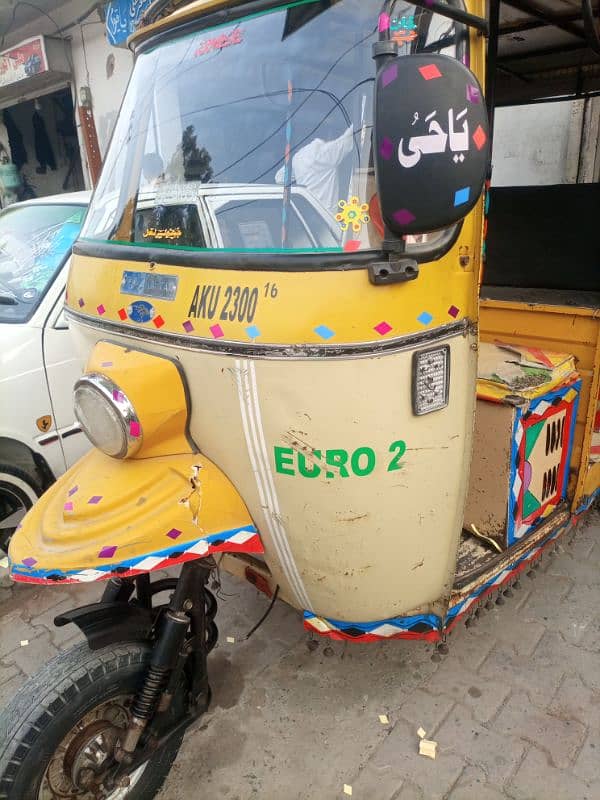 Tej Raftaar Riksha 6 seater 5