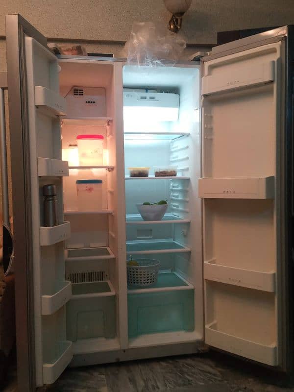 Multiple door Refrigerator 2