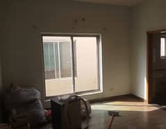 8 marla upper portoin availble for rent 0