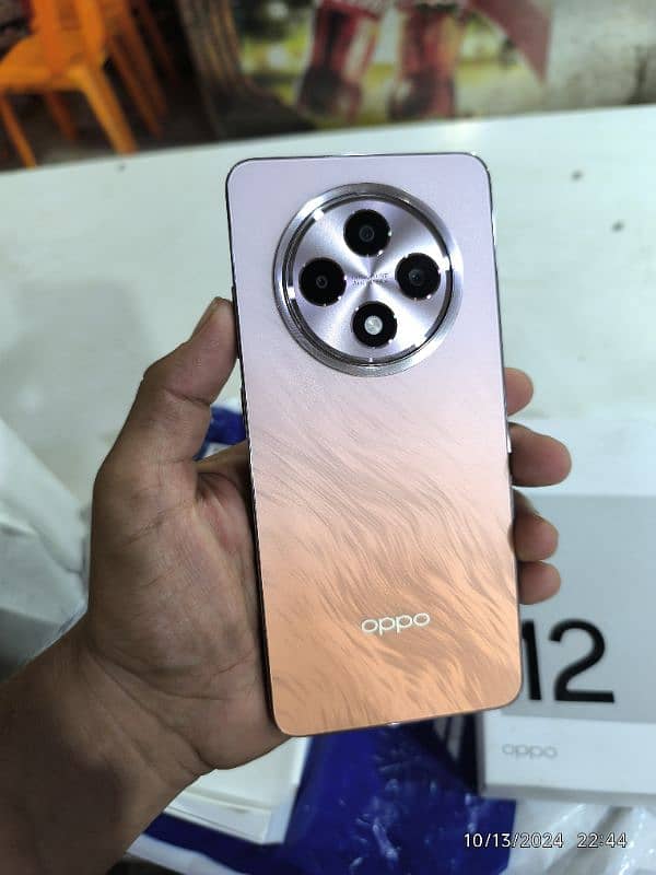 OPPO Reno 12F 12/256 5G just box open 1