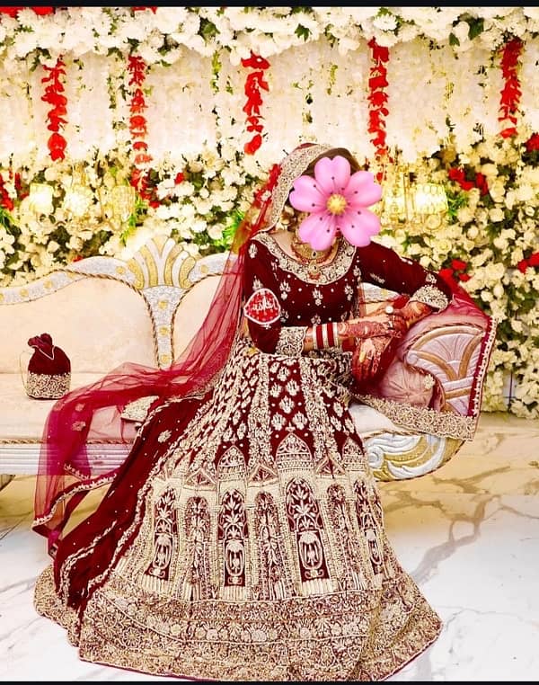 mehroon valvet lehnga 1