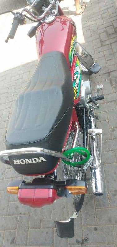 Honda CD 70 4