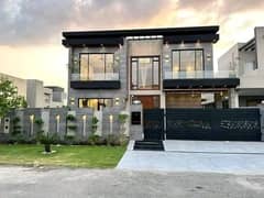 1 kanal Full House Is Available For Rent In DHA Phase 7 Lahore At Super Hot Location. 0