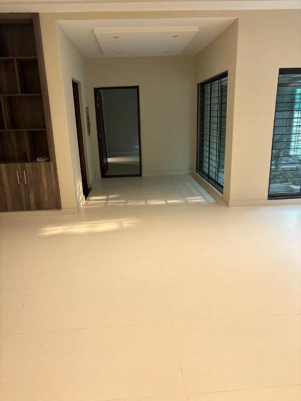 Topnotch Location 1 Kanal 5 Bedroom Full House Modern Design House For Rent In Dha Phase 4 Lahore 5