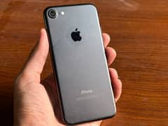 Apple iPhone 7 - 32GB (Bypass)