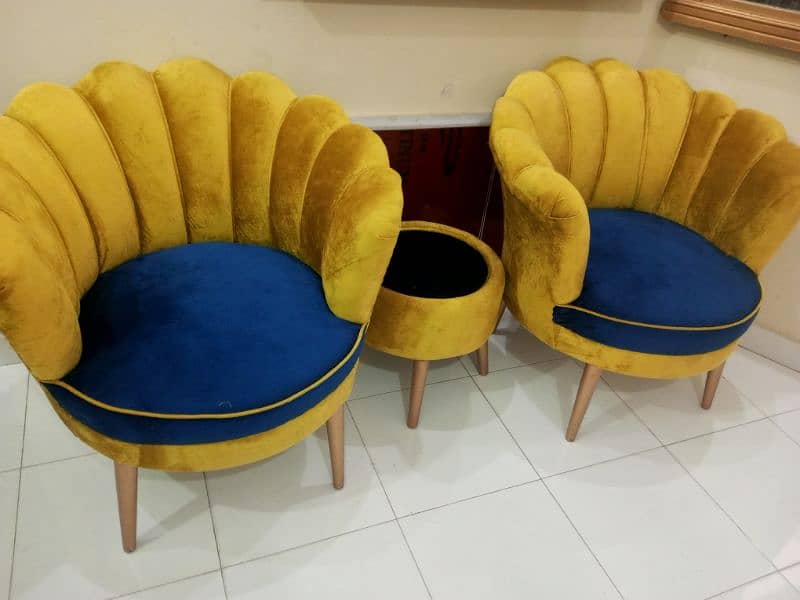 flower chairs with table color yellow and blue 3