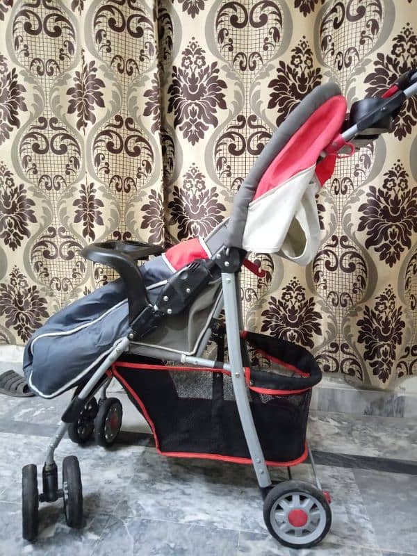 "Comfort & Style: Luxury Baby Pram for Sale!"#imported French Pram 3