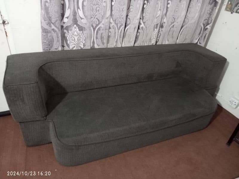 Sofa cumbed Telephone style 0