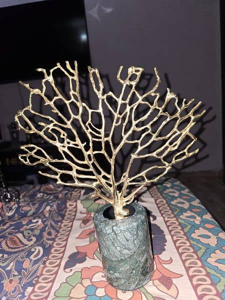 Gold & Marble Tree 1