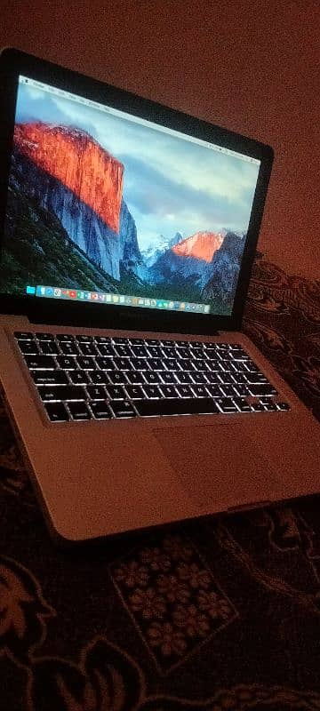 Apple MacBook Pro for Sale 3