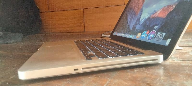 Apple MacBook Pro for Sale 5