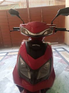 Metro Thrill Electric Scooty 2024