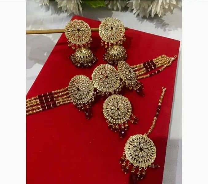 Bridal jewelry with Long heavy maala 1