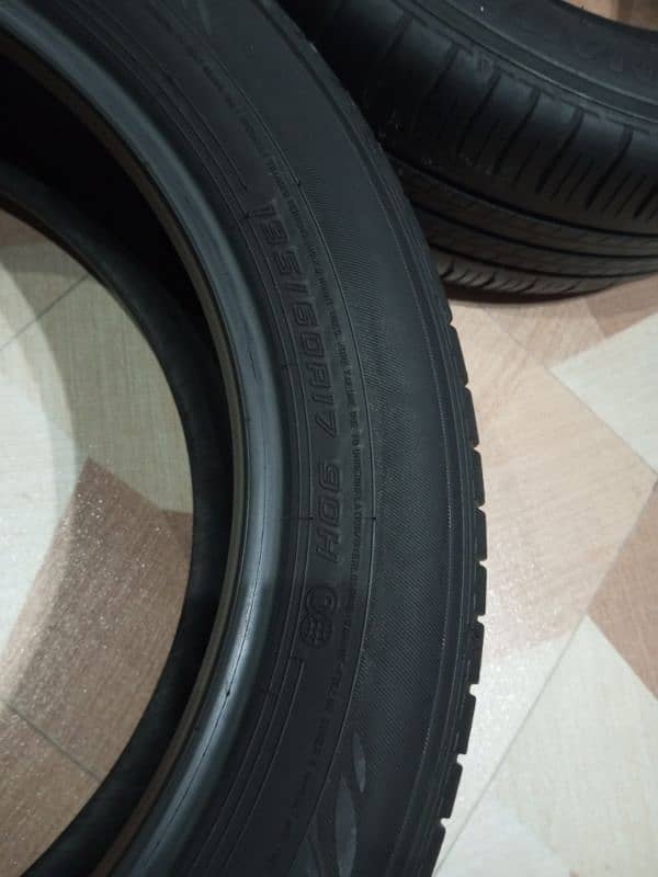 Dunlop 195 60 R17 Raize Rocky tyres 3