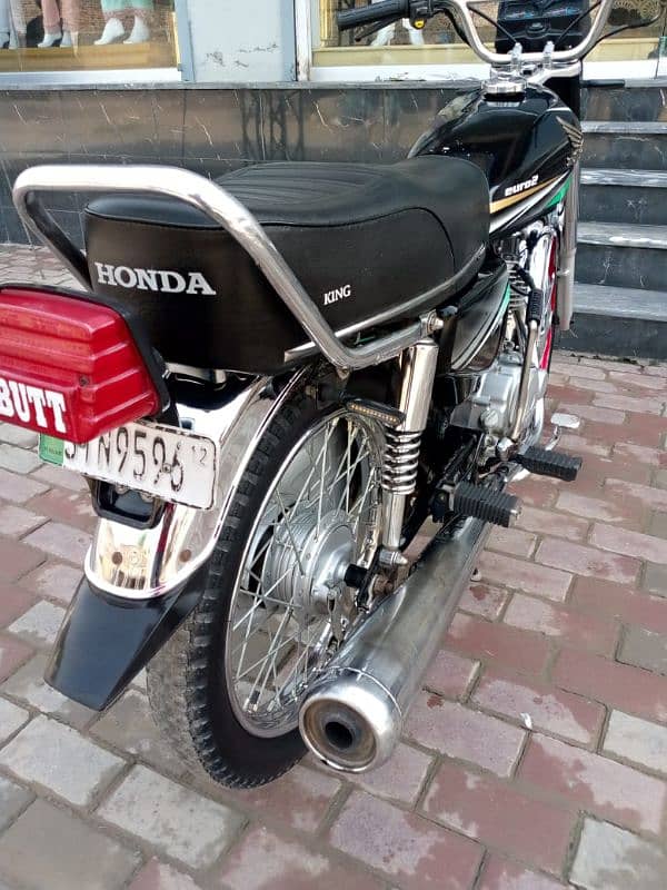 Honda 125 2012 Genuine 7