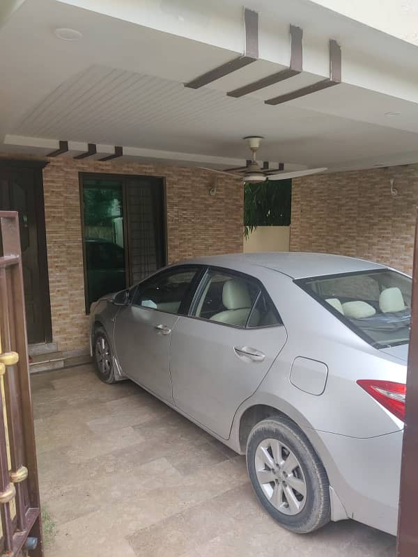 10 Marla Brand House For Rent Available In Umar Block Sector B Bahria Town Lahore 1