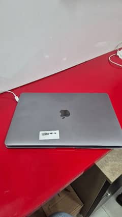 MacBook Air 2019 0