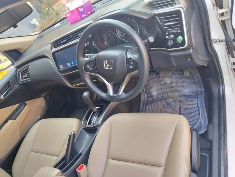 Honda City Aspire 2023 CVT | Home use Low mileage car 3