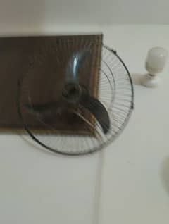 battery operated fan with battery and charger