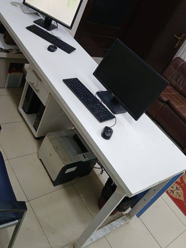 Office Conference Table Urgent sale 2