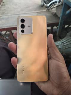 vivo v23 5g 12/256 10 by 10