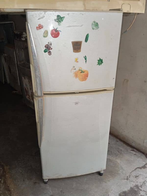 Dawlance small fridge 0