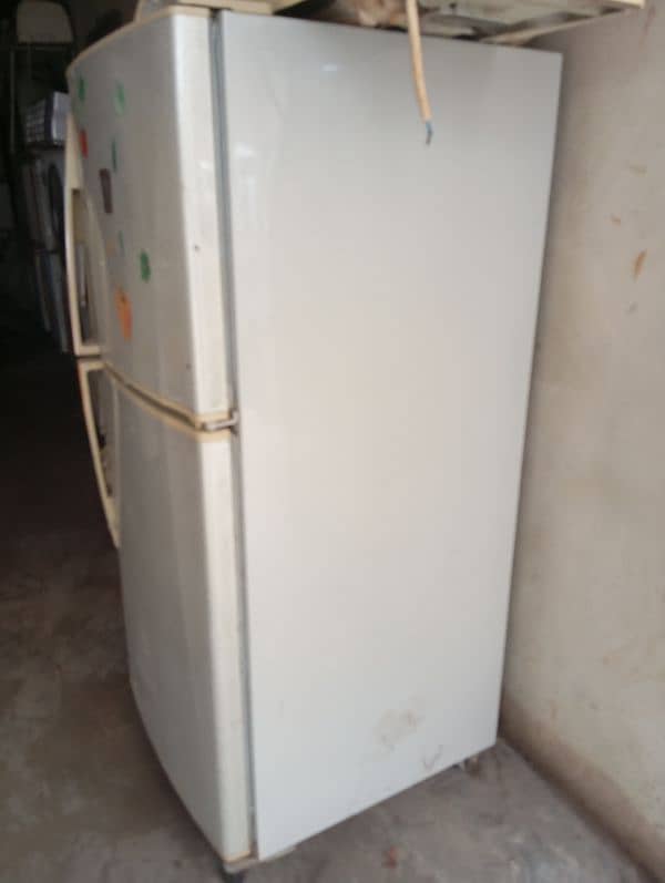 Dawlance small fridge 2