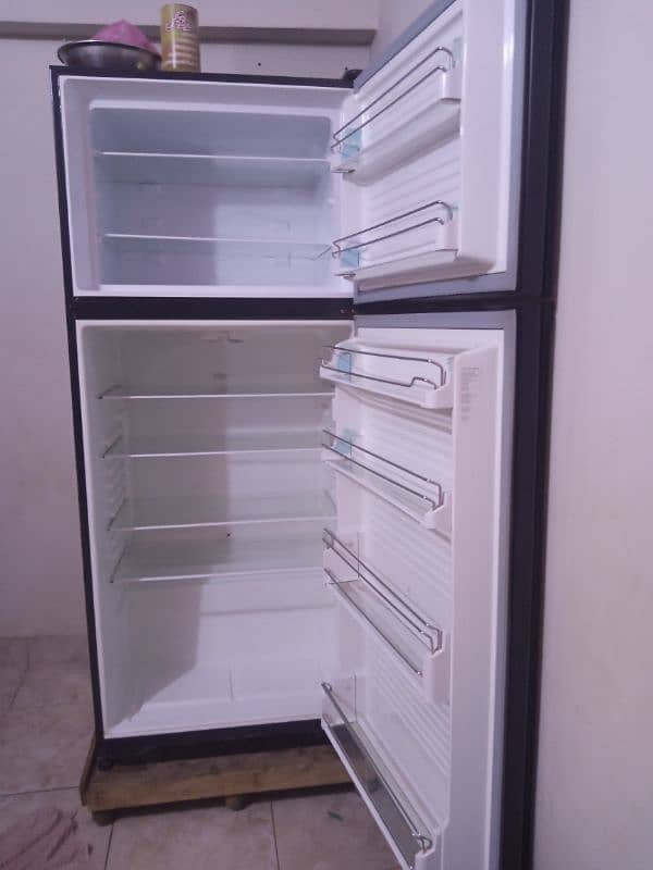 Dawlance Inverter refrigerator 4