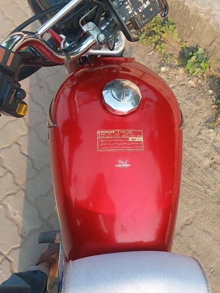 Honda cd70 cc bike in red color 10/10 condition 1