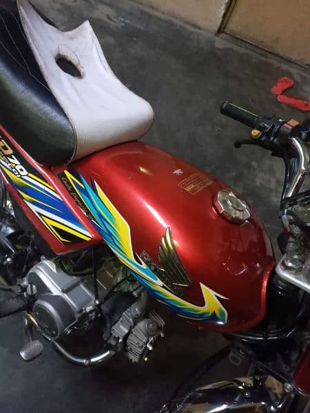 Honda cd70 cc bike in red color 10/10 condition 19