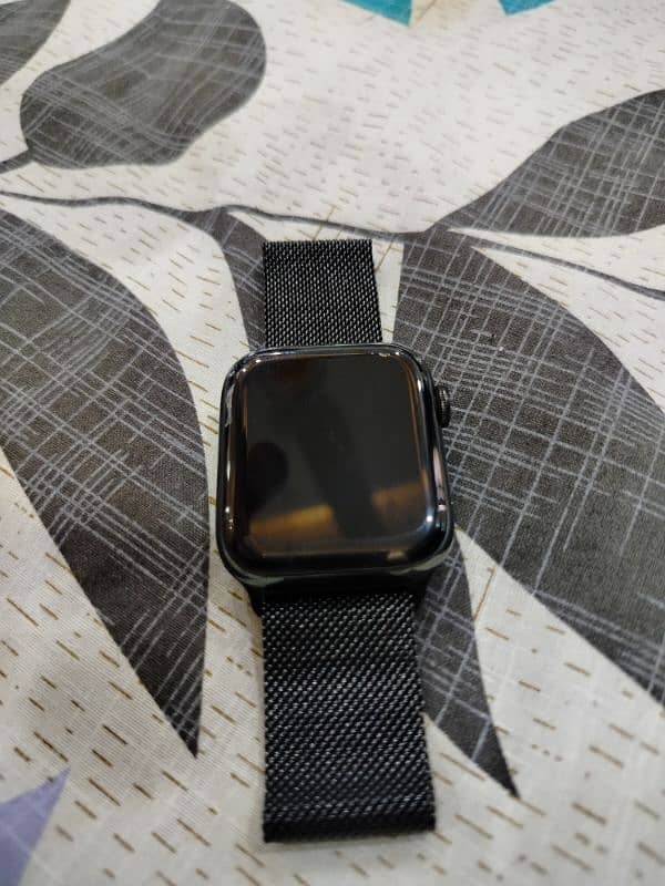 APPLE WATCH SERIES 5 0