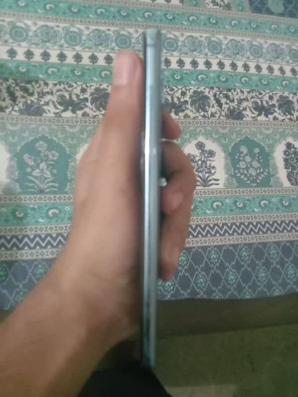 Samsung Galaxy S10 plus read ad 2