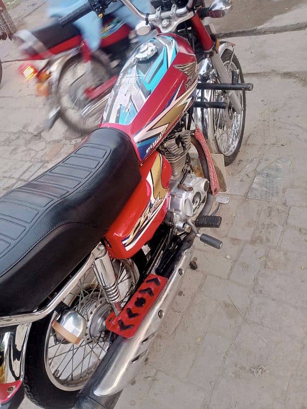 Exchange possible with Honda prider 100cc 22-23 Models 1