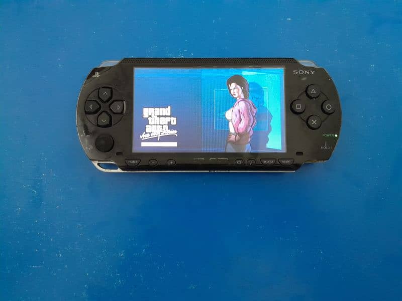 PSP WITH ORIGNAL ACCESSORIES AND RARE GTA VICE CITY STORIES UMD/GAME 15