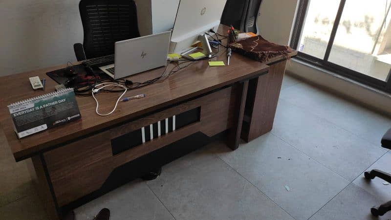 executive table and workstation 1