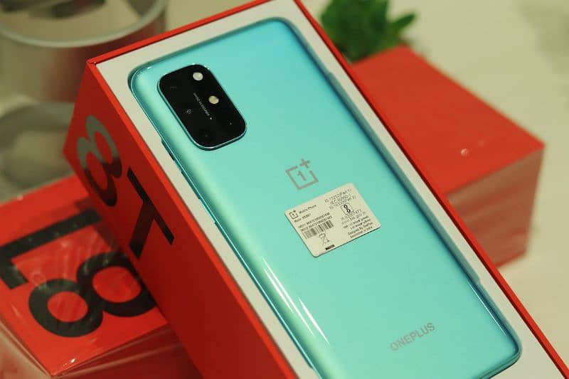 OnePlus 8T . 256GB storage 12GB RAM 0