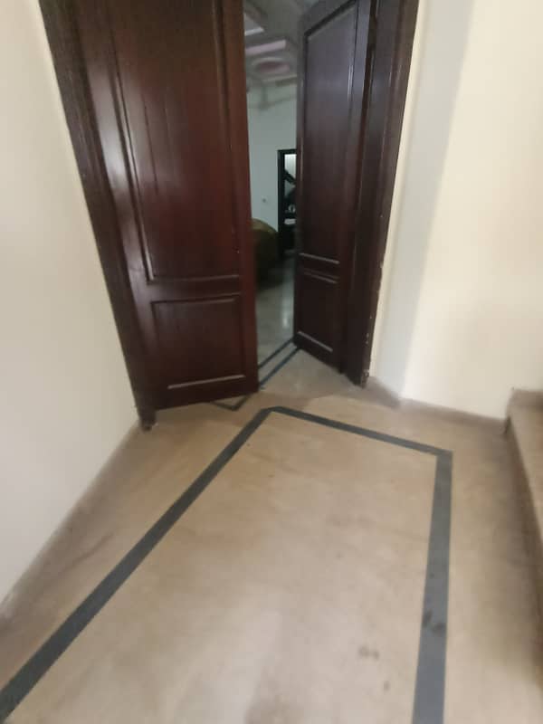 10 Marla Lower portion for rent in Lda avenue 1 M block 9