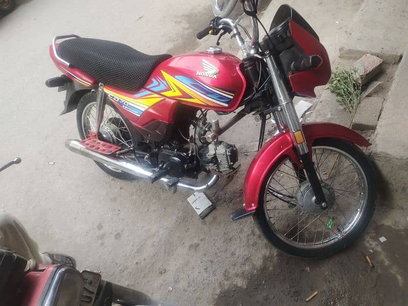 Honda Dreem cd70 6