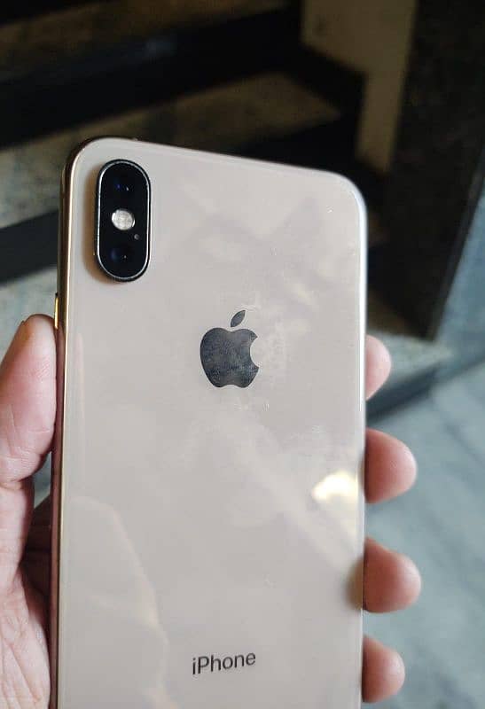 iphone xs sim working camera phone neat condition 5