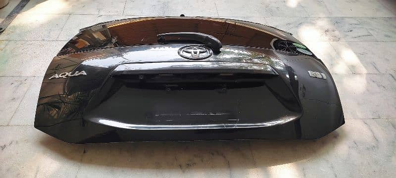 Toyota Aqua Trunk Door (Diggi) (Model 2012 to 2021) Black Color 16