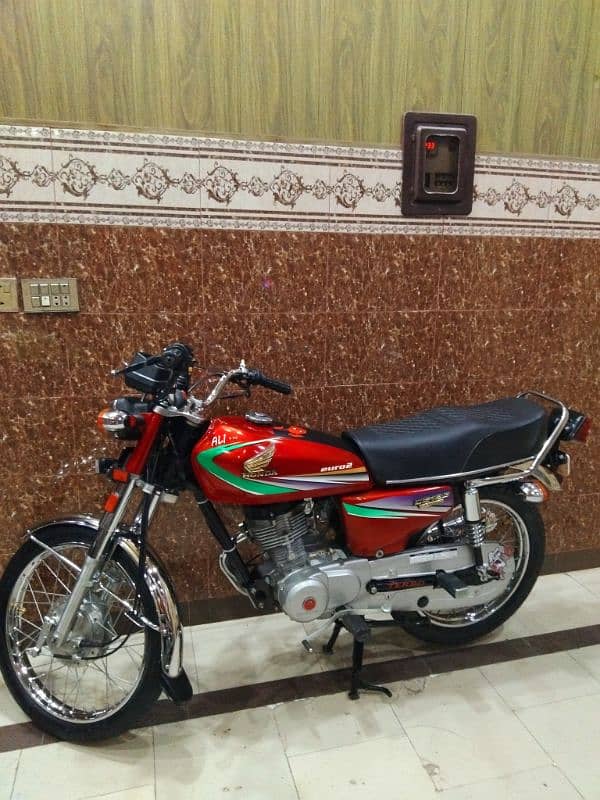 Honda cg 125 red beauty 5