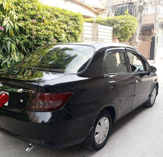 Honda City IDSI 2005 Model Beautiful condition. 3