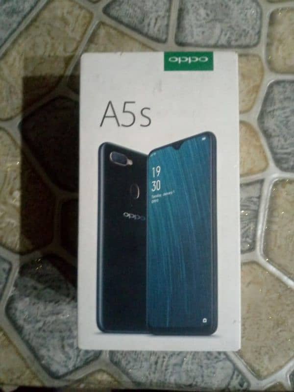 oppo A5s.    3gb    32gb 12