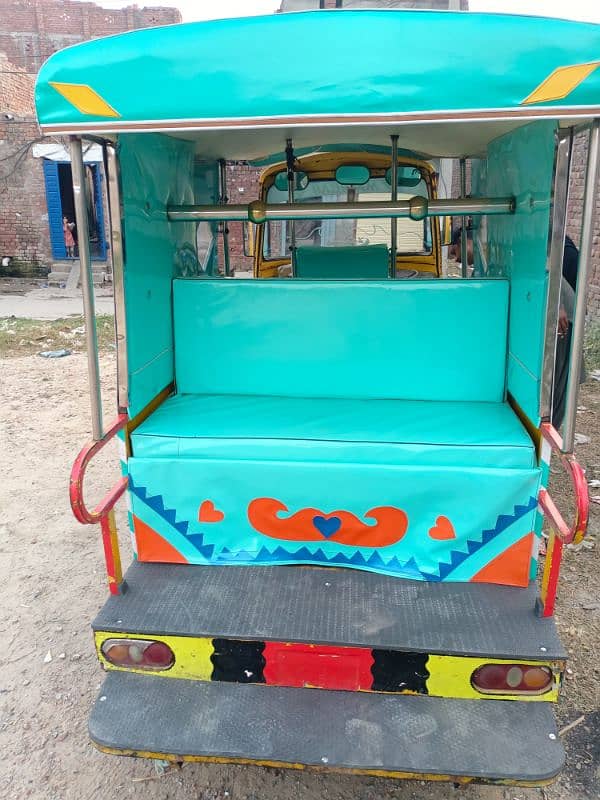 CNG rickshaw for sale 4