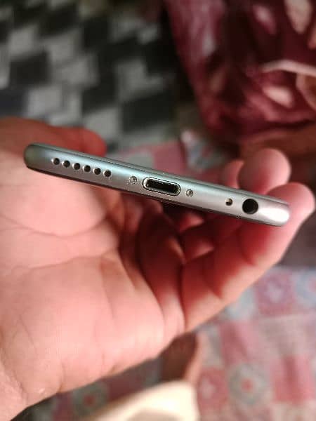 iphone 6/ 16gb non pta 2 month sim chaly gi 4