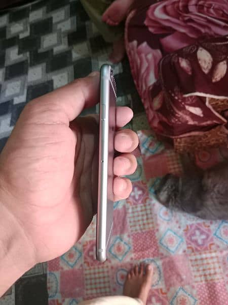 iphone 6/ 16gb non pta 2 month sim chaly gi 6